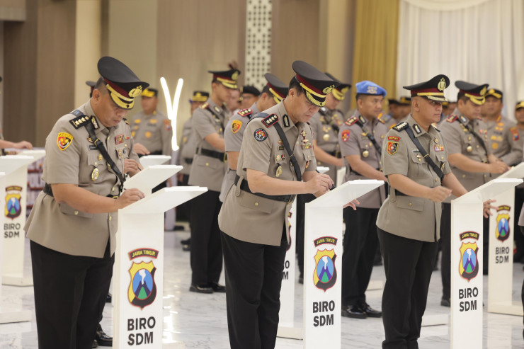 Kapolda Jatim Pimpin Sertijab Pejabat Utama dan Sejumlah Kapolres
