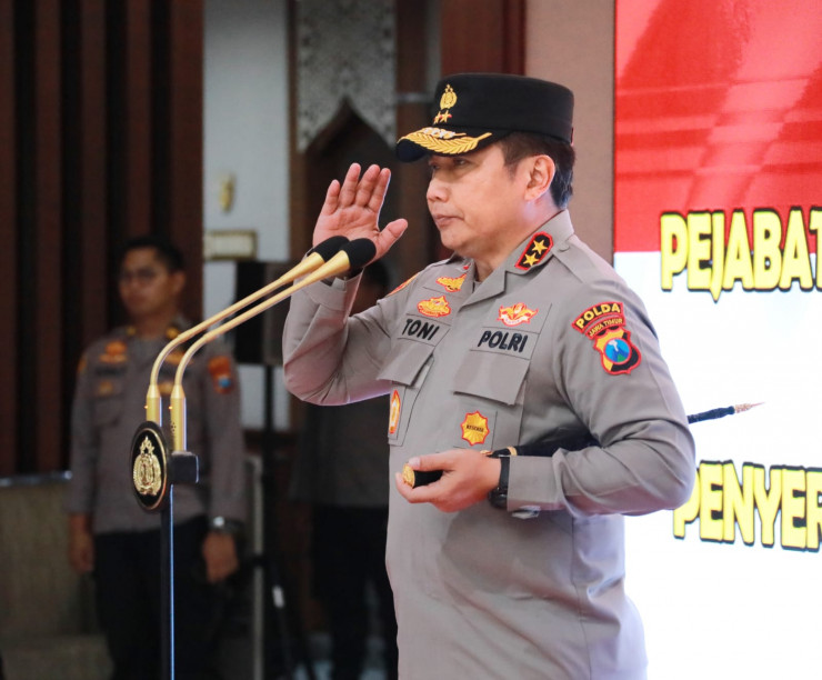 Kapolda Jatim Pimpin Upacara Serah Terima Jabatan Pejabat Polda dan Kapolres Jajaran