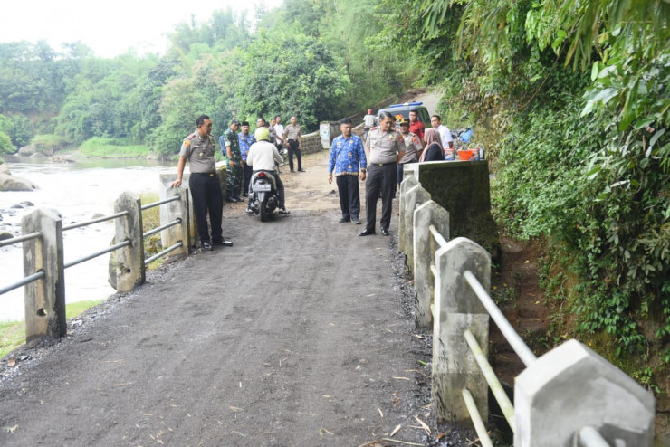 Polres Bondowoso Bangun Jembatan Merah Putih Presisi Hadirkan Manfaat Nyata bagi Warga