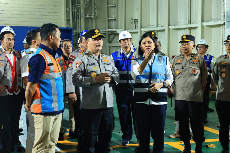 Polri dan PT Pelni Saling Apresiasi dalam Misi Kemanusiaan Penanganan Bencana di Aceh Sumut dan Sumbar