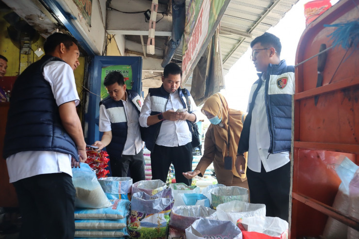 Satgas Pangan Polresta Sidoarjo Turun Ke Pasar, Pastikan Ketersediaan Bahan Pokok Aman