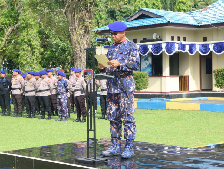 Dukung Tugas Patroli Perairan, Kapolda Sulut Resmikan Penggunaan Kapal Karet RIB Milik Polairud