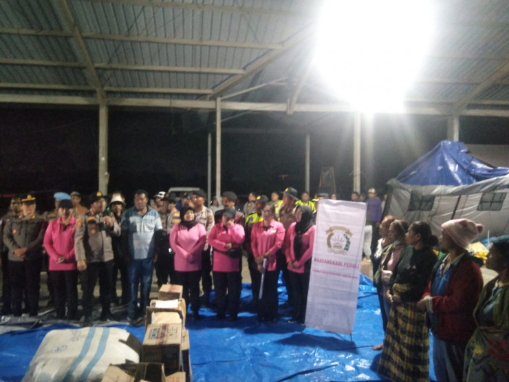 Polri Terus Perkuat Pelayanan Warga di Pengungsian Gunung Sinabung