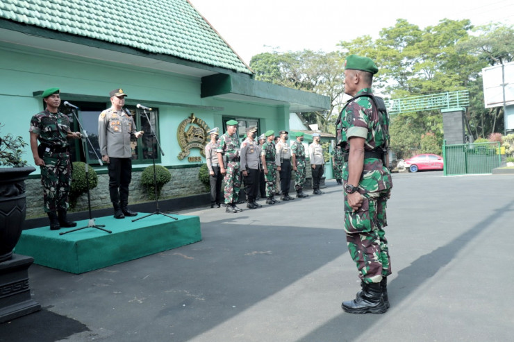 Soliditas TNI-POLRI Siap Wujudkan Situasi Kamtibmas yang Kondusif di Kota Malang