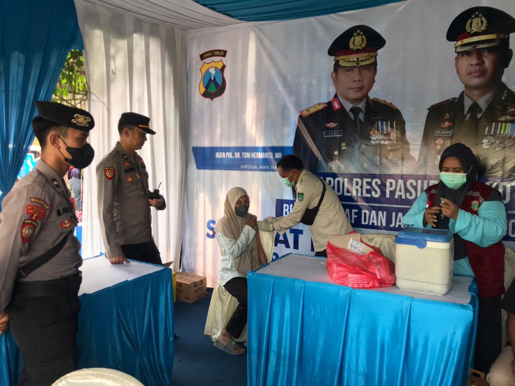 Polres Pasuruan Kota Sediakan Layanan Vaksinasi Presisi di Pos Pam Nataru